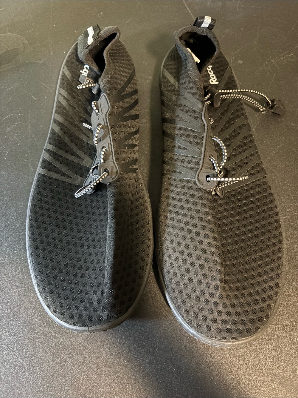 Rocawear Men’s Black Knit Slip-On Sneakers with Reflective Laces